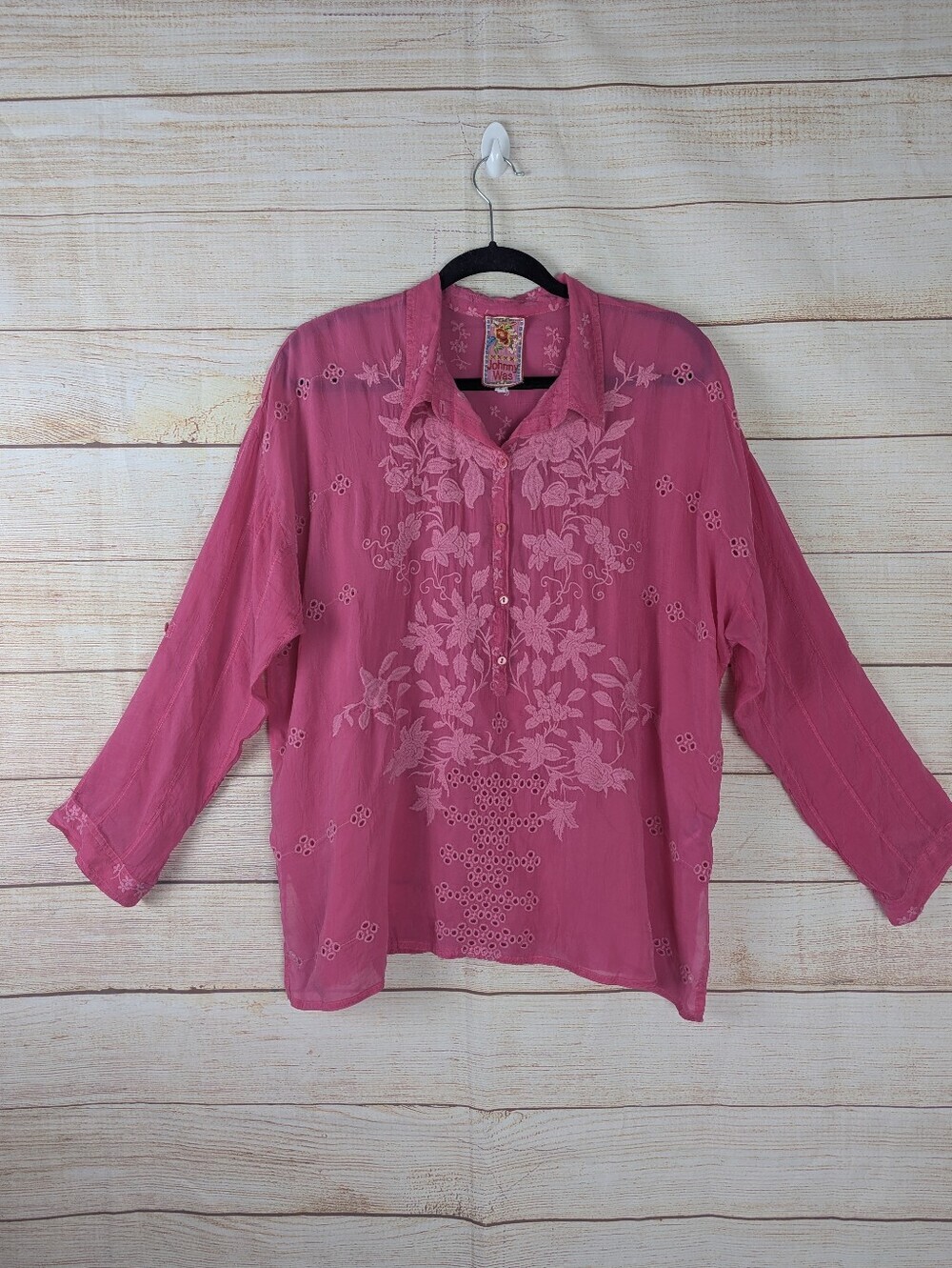 Johnny Was Size Small Hot Pink Embroidered Eye let Cutout Roll Tab Sleeve Blouse